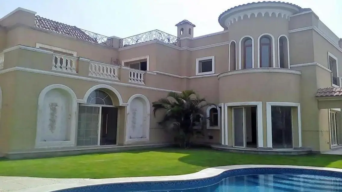 Your Dream Villa at Swan Lake