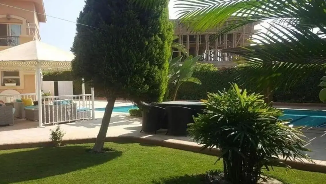 Your Dream Villa at Swan Lake