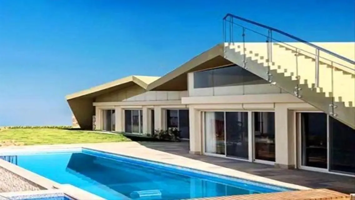 Exclusive Villas with 530 sqm in a Prime Location