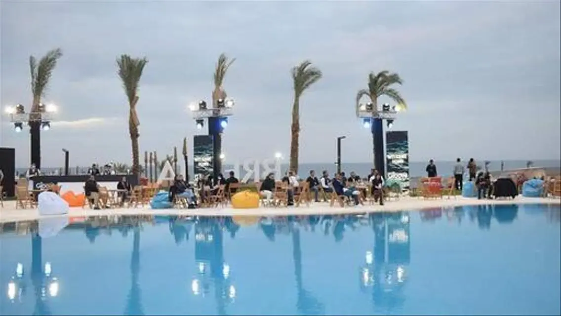 Triple-View Apartment at The Groove