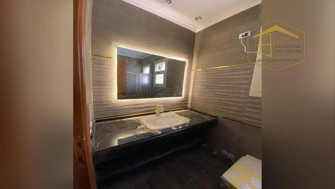 Luxury Villa with Private Garden and Pool for Sale