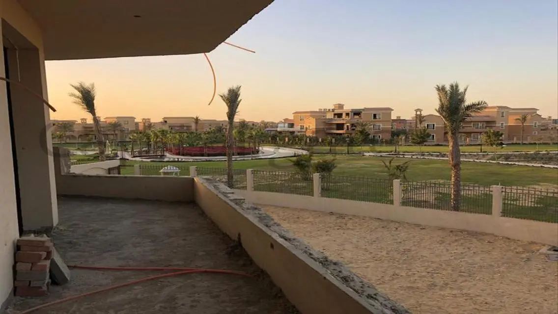 Luxurious Villa with Spacious Area in AUC Point