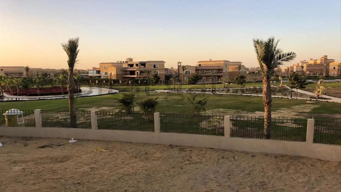Luxurious Villa with Spacious Area in AUC Point