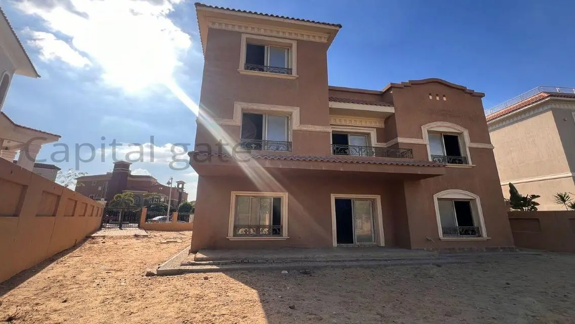 Luxury Villa for Sale with 680 sqm Space