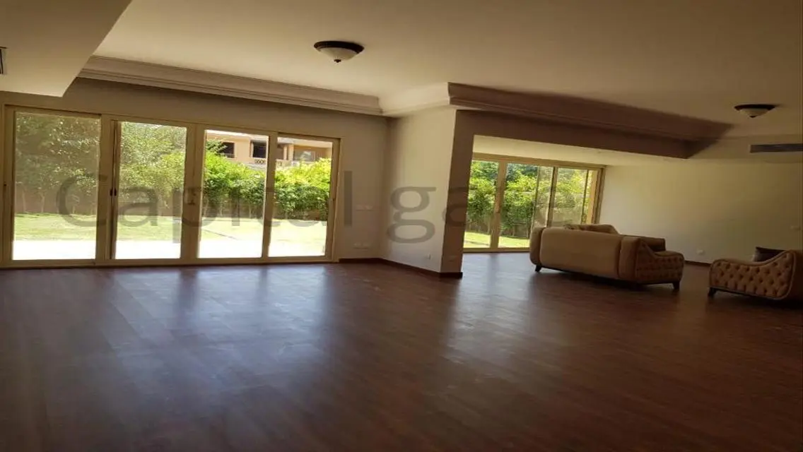 Luxury Apartment with 4500 meters of Space in the Heart of the City