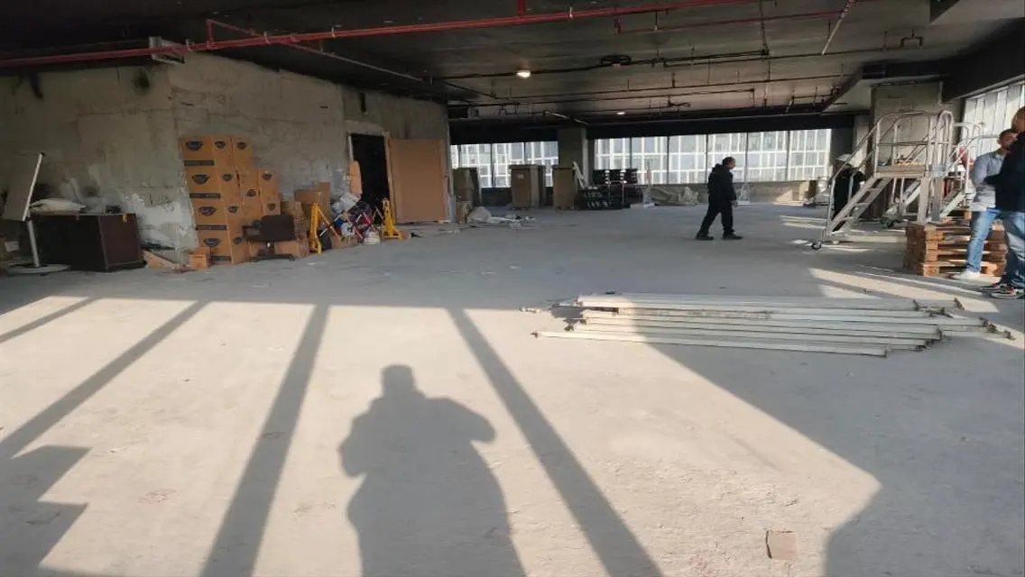مساحة مكتبية متكاملة ب4500000 جنيهاً