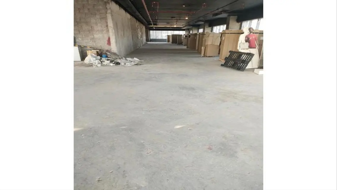 مساحة مكتبية متكاملة ب4500000 جنيهاً