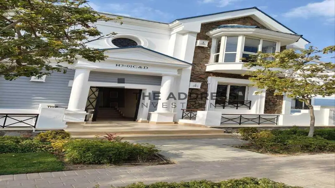 Luxury Villa for Sale with Generous Space in a Prime Location
