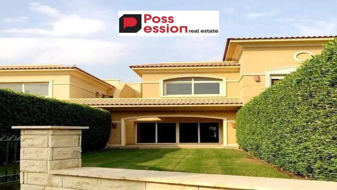 Luxury Villa with Private Garden and Pool in Stone Park