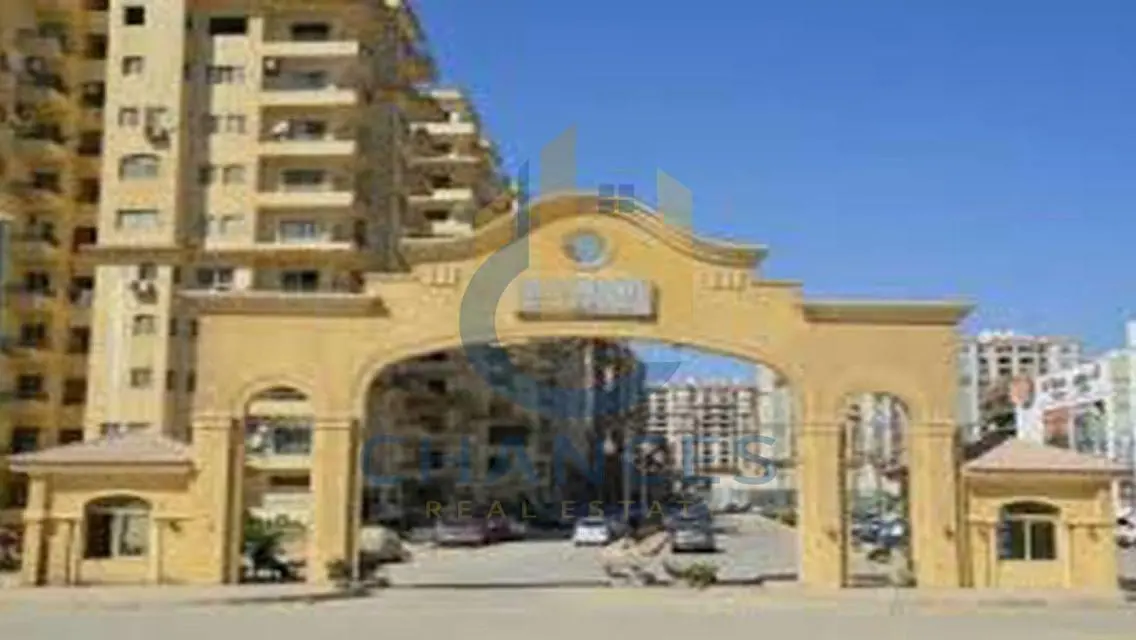 شقة فاخرة للبيع في قلب المدينة