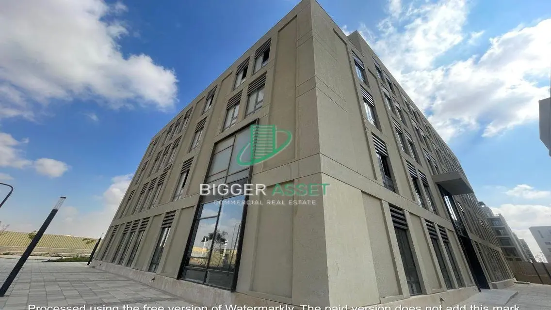 Luxury Apartment in District 5 - Amazing Price
