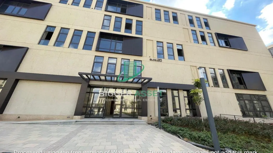 Luxury Apartment in District 5 - Amazing Price
