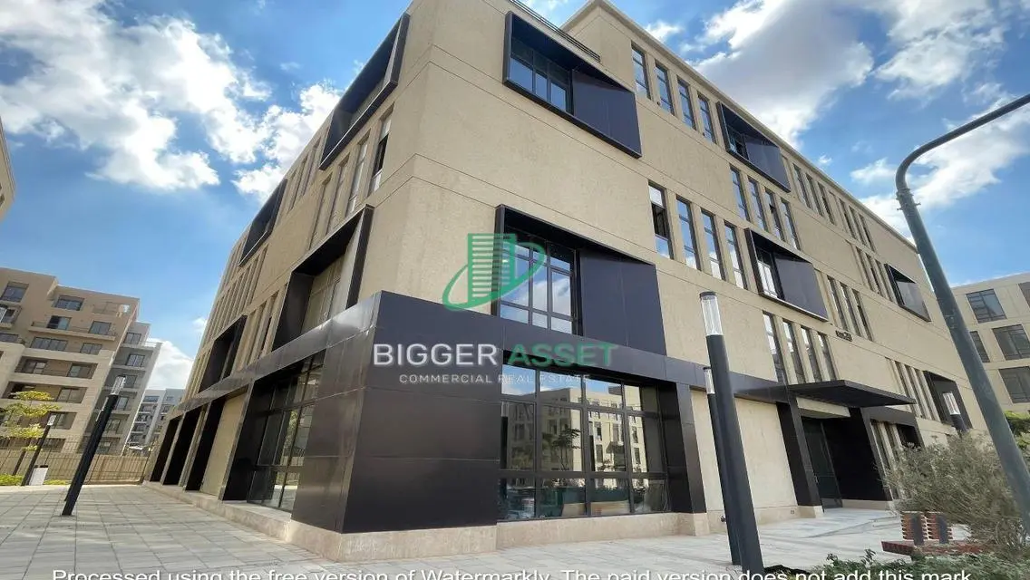 Luxury Apartment in District 5 - Amazing Price