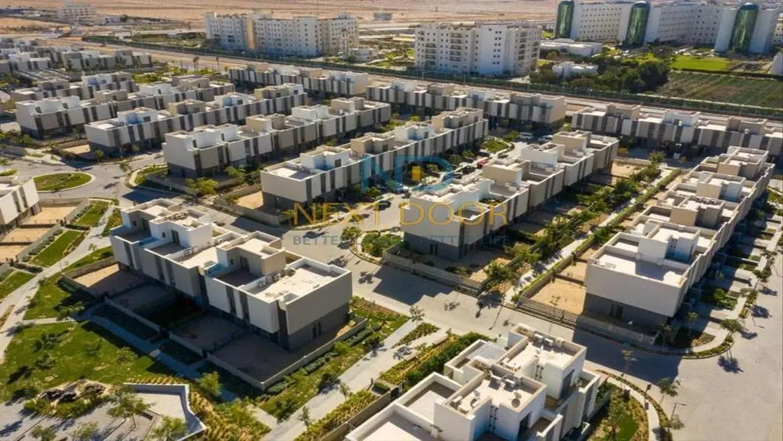 Luxurious 5-Bedroom Apartment with Private Garden