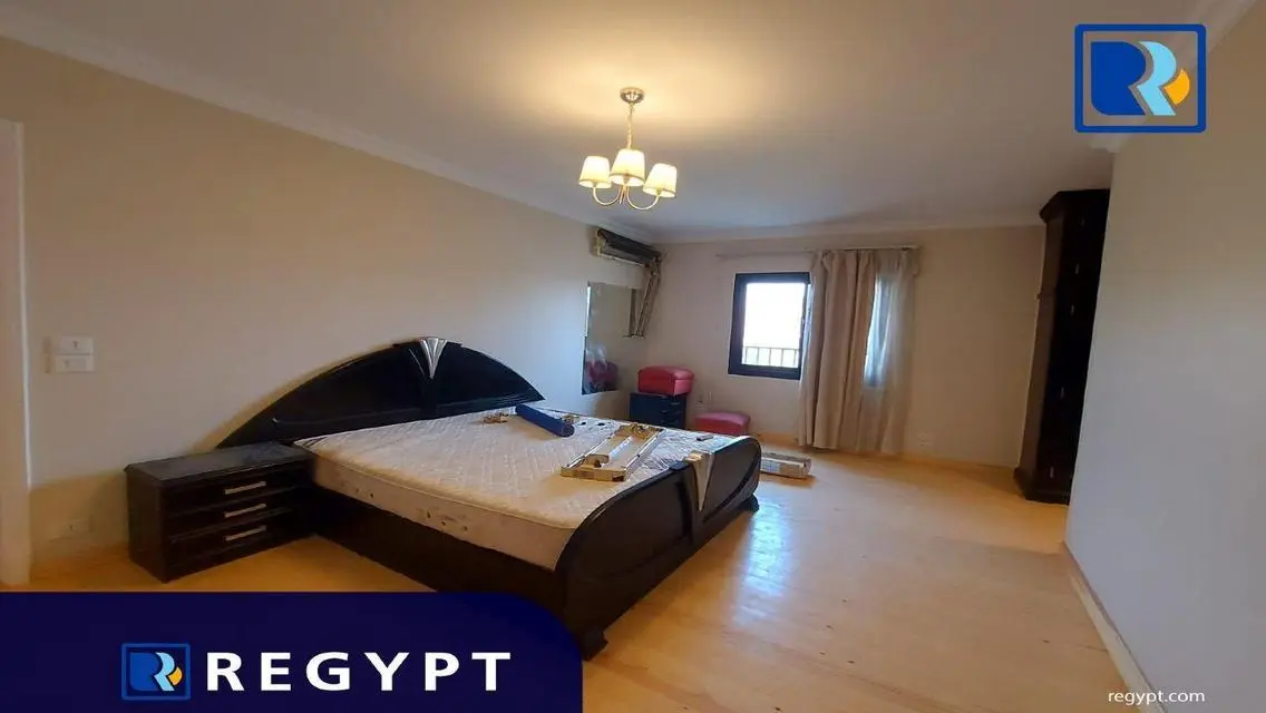 عقار مميز للبيع - 240 متر مع شرفة وحارس أمن