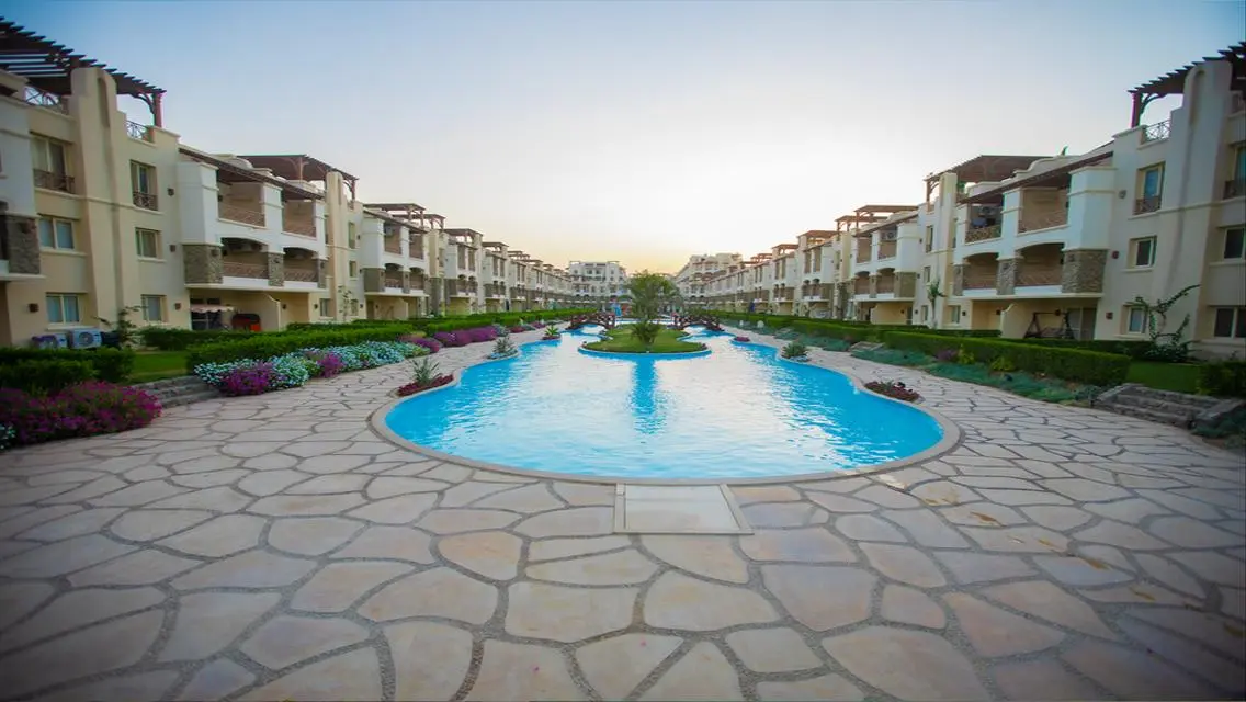 Luxury Apartment for Sale in Blue Blue Savoy - 6 Rooms