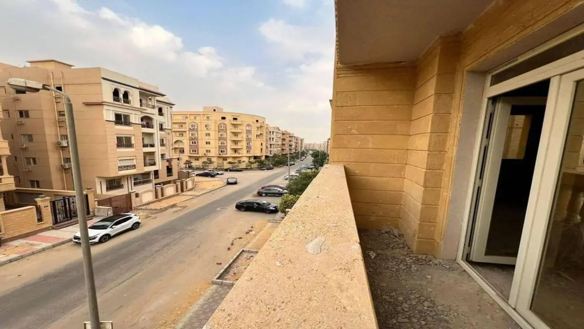 امتلك شقة فاخرة 200 متر في جنوب اللوتس الجديدة