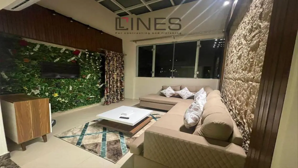 Luxury Apartment in Open-air Mall B8