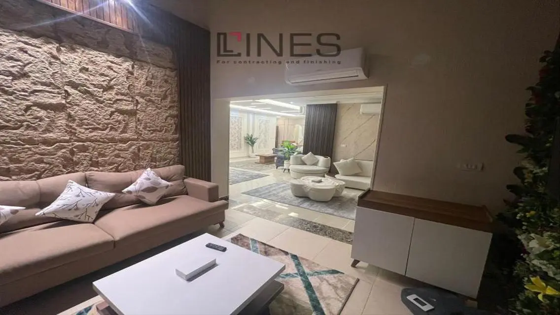 Luxury Apartment in Open-air Mall B8