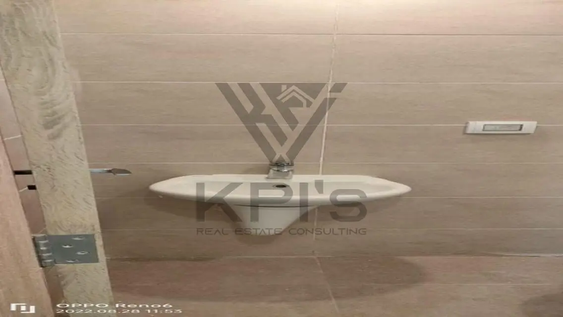 Spacious 90 sqm Apartment for Rent in the Heart of the City