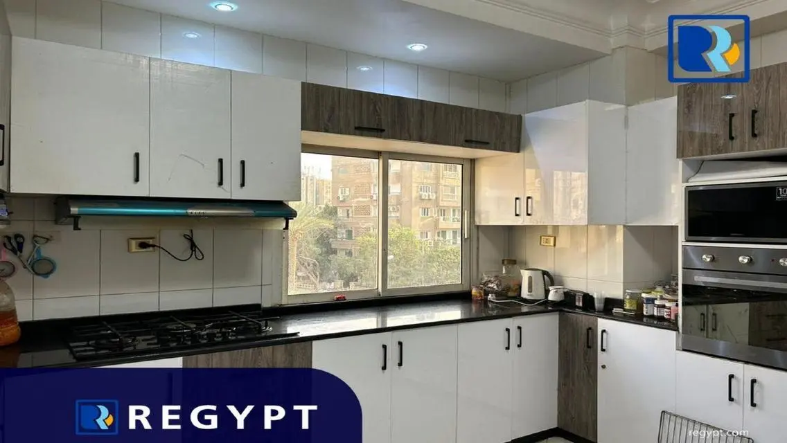 Luxury 320 sqm Apartment with Amazing Features