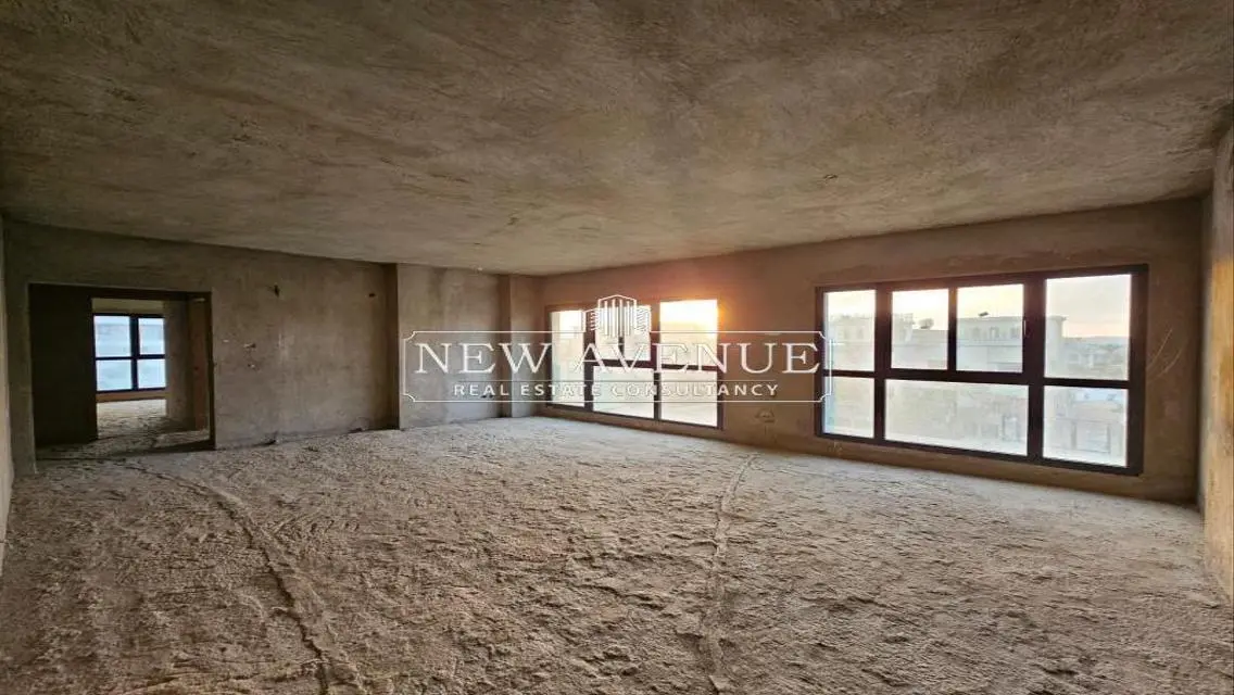 Luxury Apartment in SKY-CONDOS-184