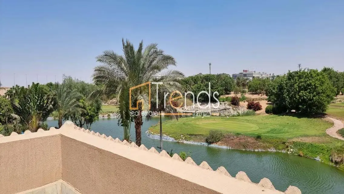 Luxury Apartment 170 m² with Balcony and Study Room - Investment Opportunity