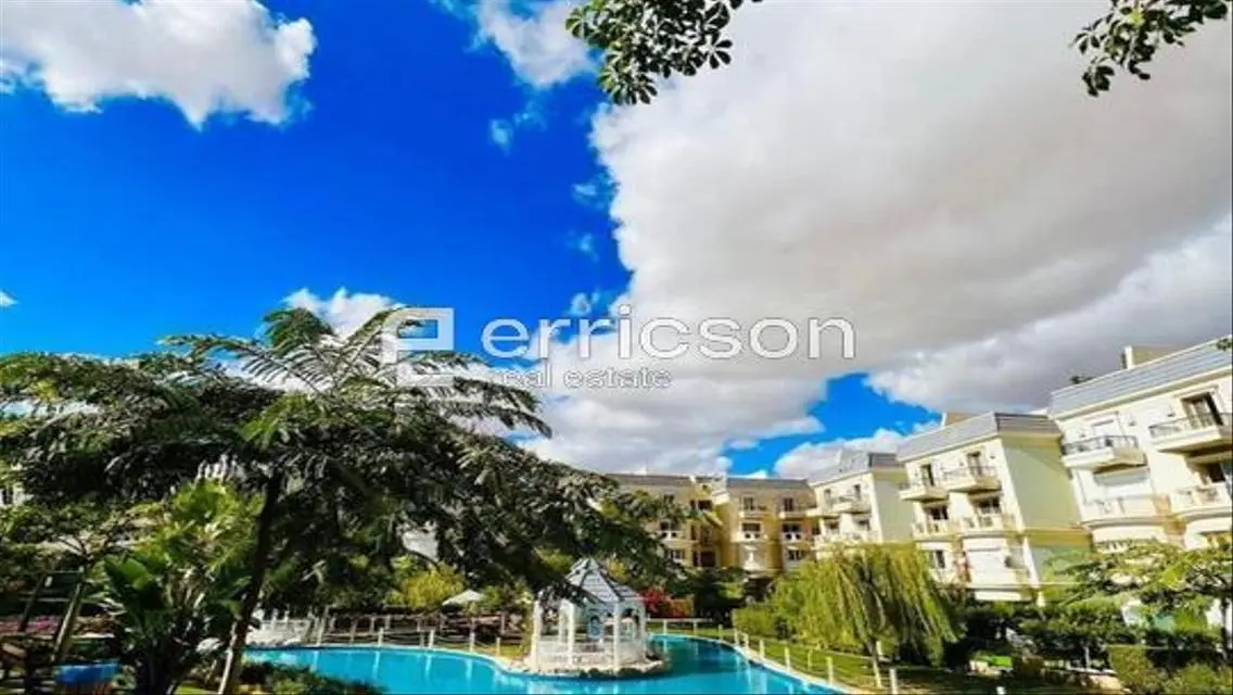 Luxurious Apartment with Lake Views in Prime Location