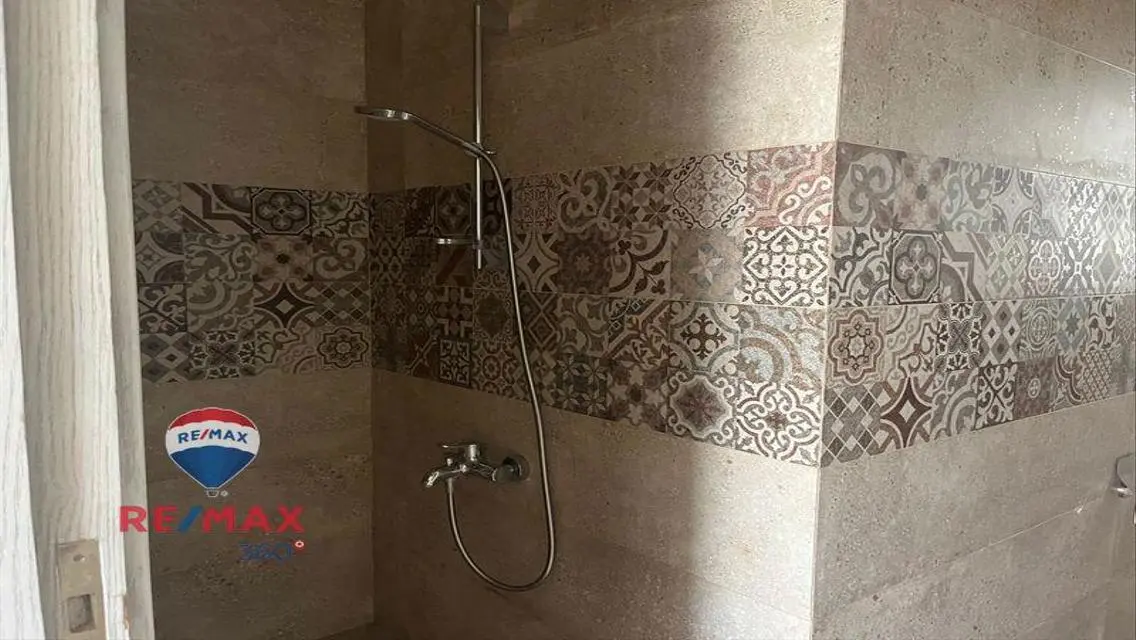 شقة رائعة للايجار في موقع مميز