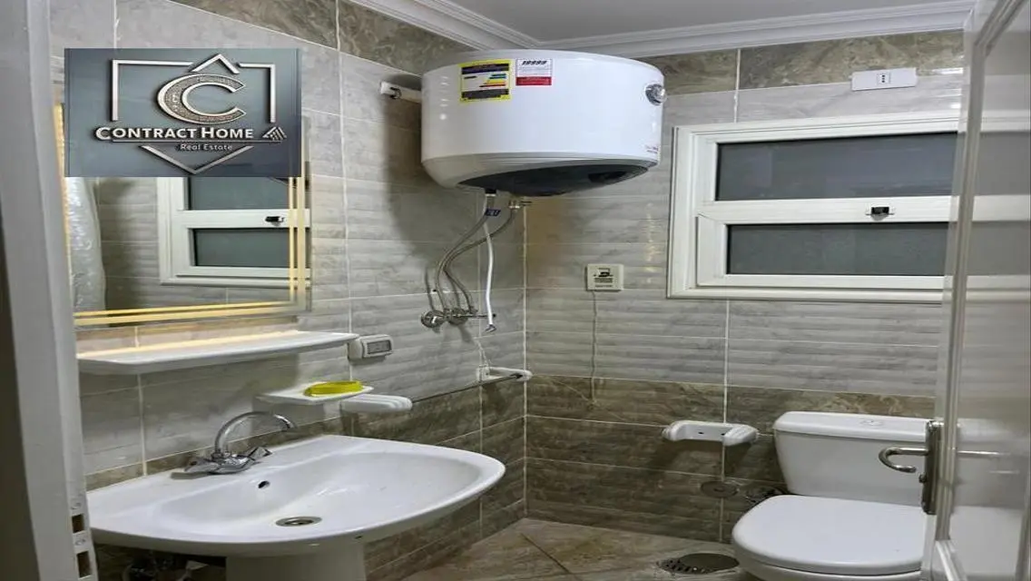 Luxury Apartment with Balcony and Shared Pool
