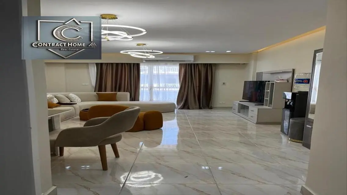 Luxury Apartment with Balcony and Shared Pool