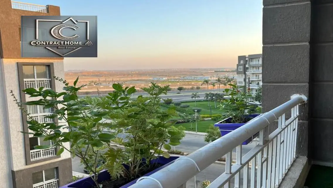 Luxury Apartment with Balcony and Shared Pool