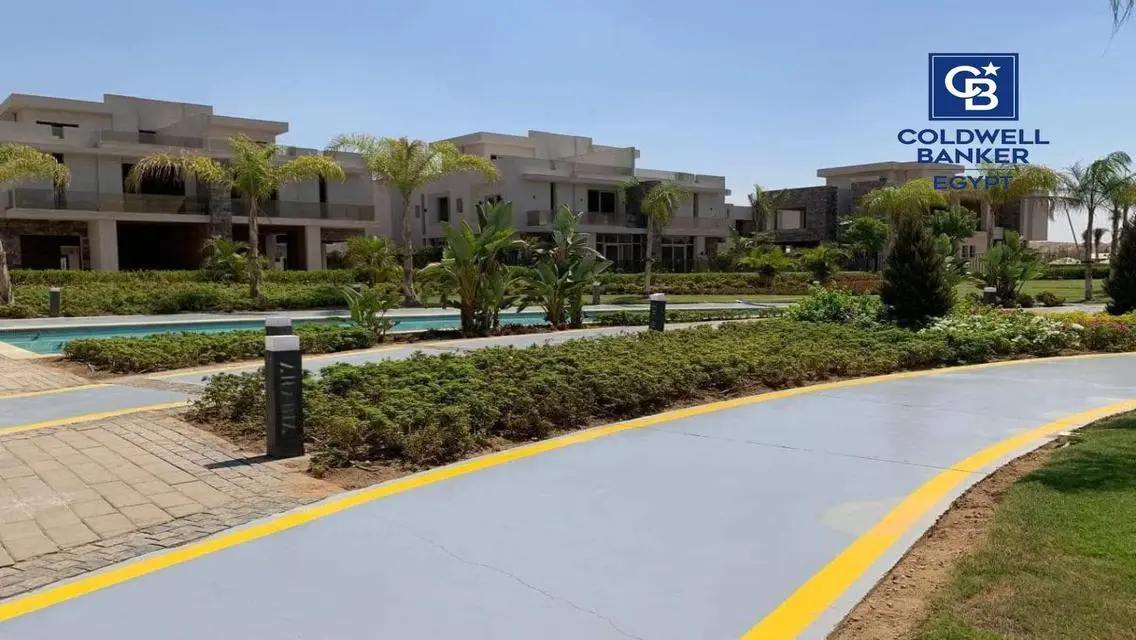 Luxury Apartment for Rent Overlooking Lakes