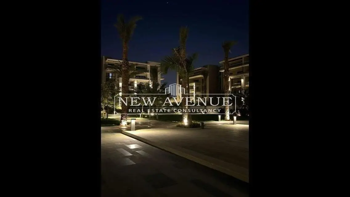 Luxury Apartment with Modern Design and Private Garden