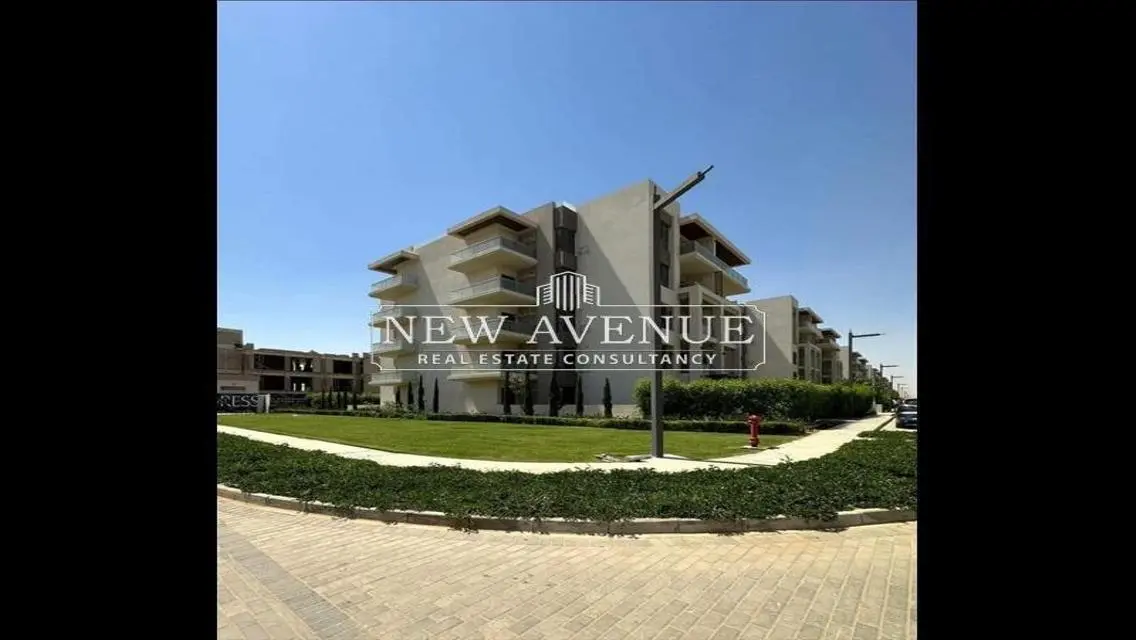 Luxury Apartment with Modern Design and Private Garden