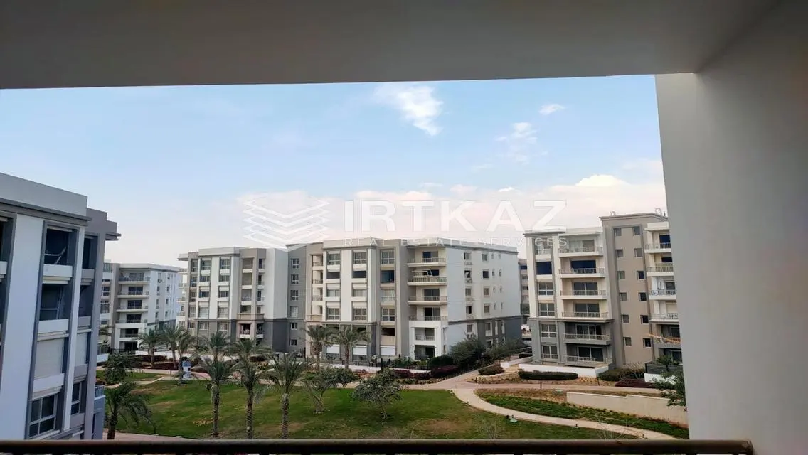 عقار فاخر للبيع في قلب المدينة