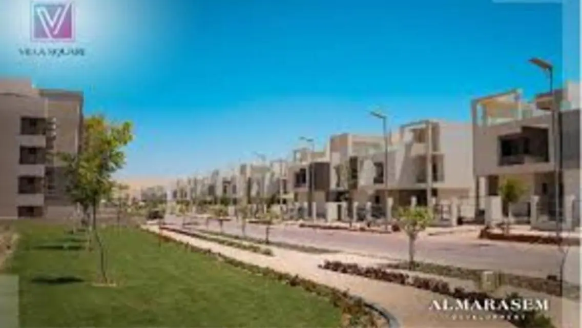 فيلا فاخرة بإطلالة على البحيرات في AUC