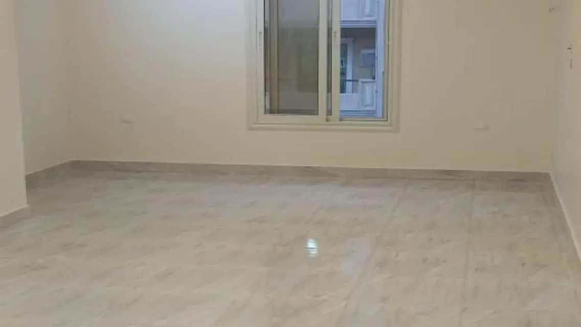 فيلا فاخرة بمساحة 2446 متر مع مسبح خاص