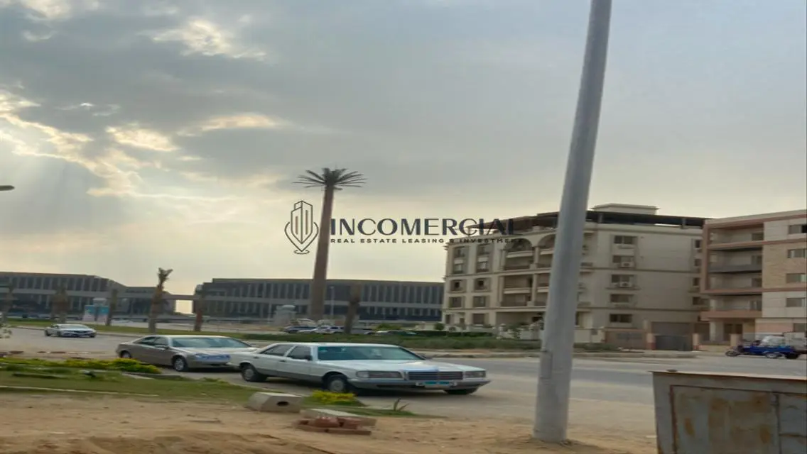 Luxury Apartment with Ideal Space and Covered Parking
