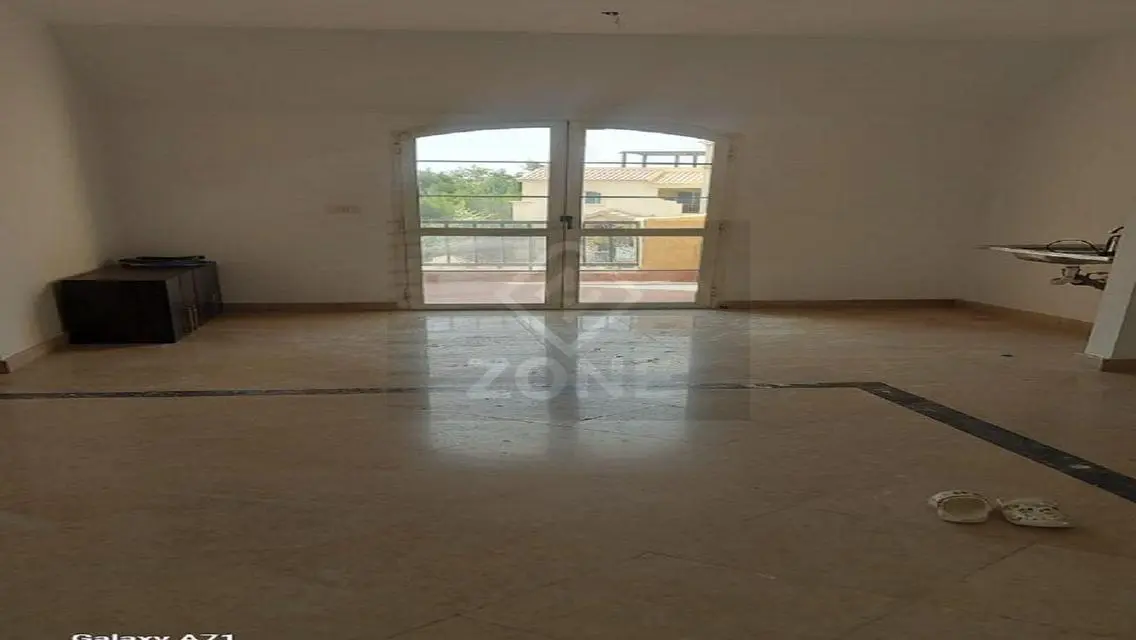 Luxurious Apartment with Spacious Amenities