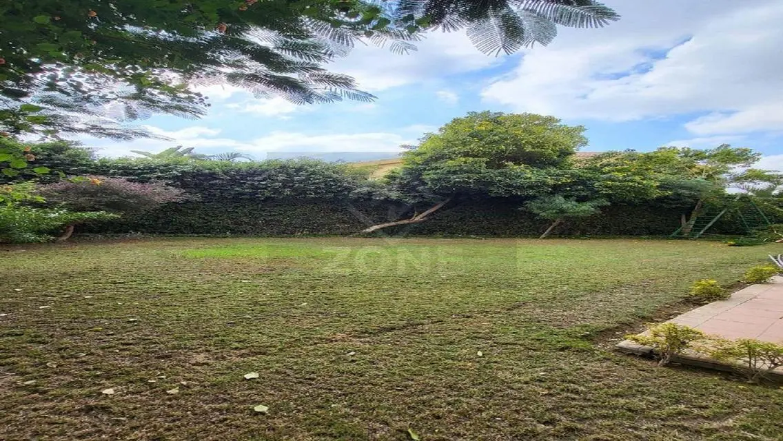 Luxurious Apartment with Spacious Amenities