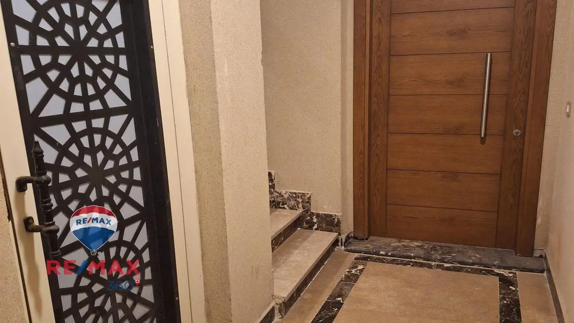 شقة فاخرة بثلاث غرف نوم في قلب المدينة