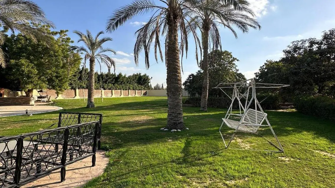 Luxury Villa with Private Garden and Pool