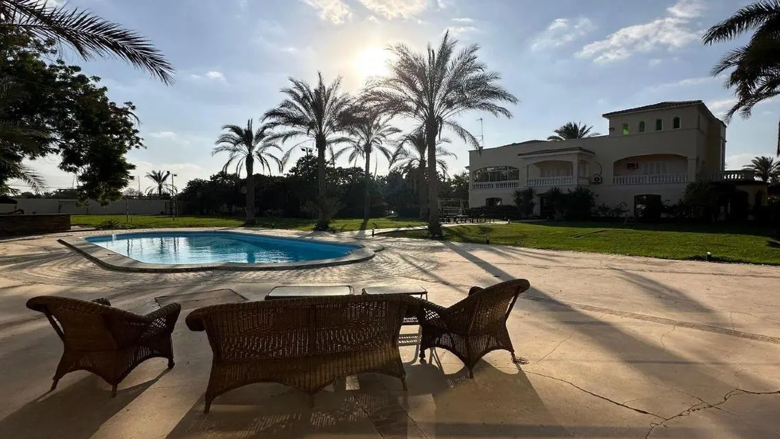 Luxury Villa with Private Garden and Pool