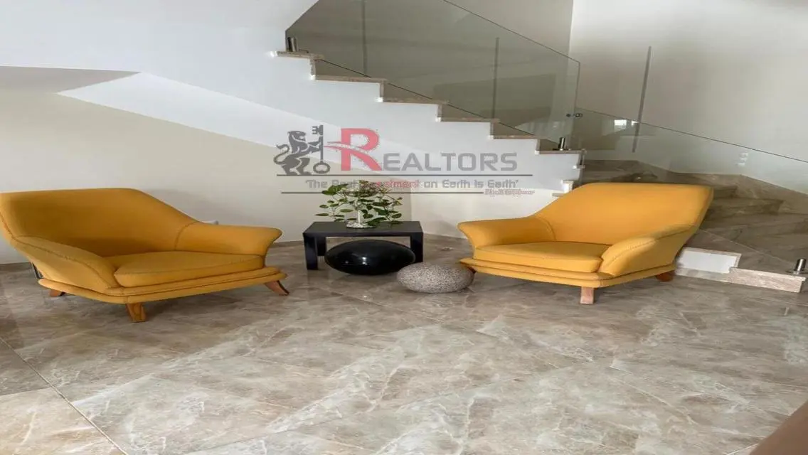 Luxury 3-Bedroom Apartment in Prime Location