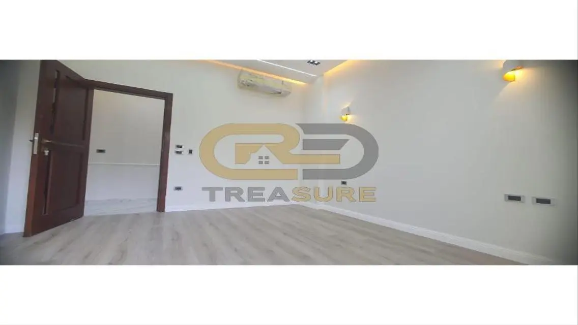 أستوديو رائع في TREASURE بمساحة 1302 متر