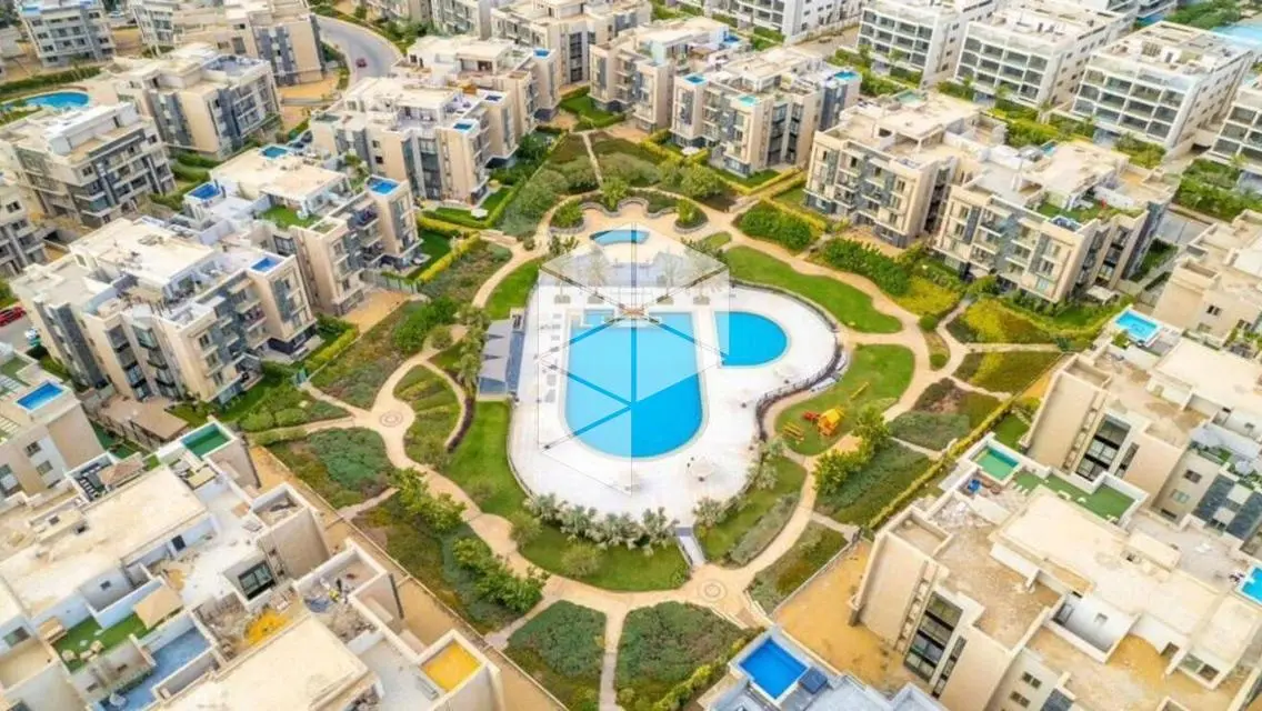 Luxury Apartment 34-5 with Private Garden and Pool