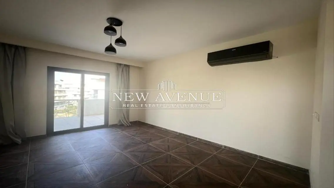 Luxury Apartment with 160 Meters Overlooking a Landmark