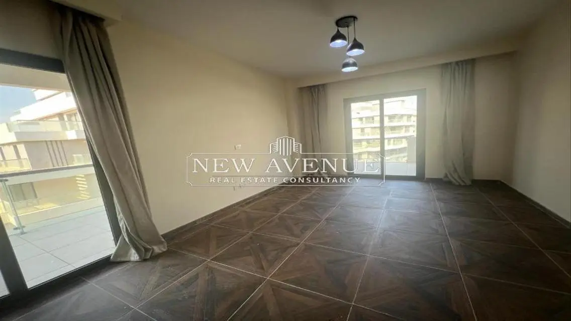 Luxury Apartment with 160 Meters Overlooking a Landmark