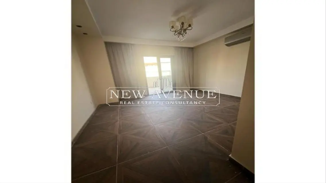 Luxury Apartment with 160 Meters Overlooking a Landmark